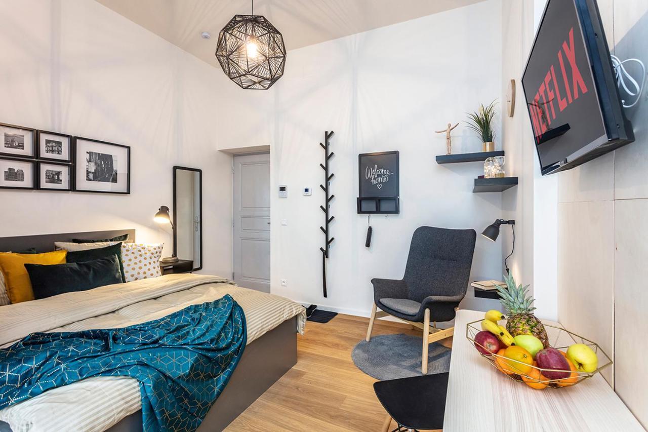A - Lesser Town Apartment *
